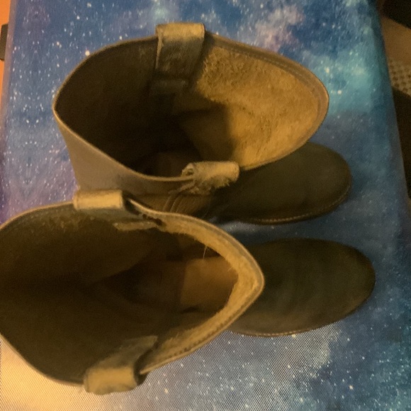 Frye Harness boots! Gently worn, stylish grey. Excellent condition! - Picture 2 of 4